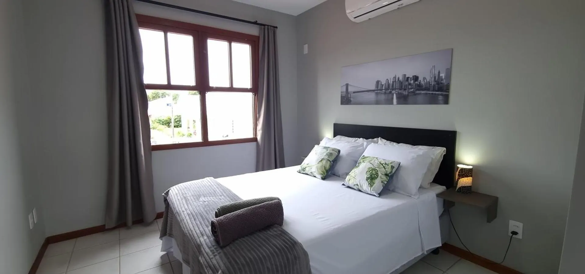 Casa De Praia Com Piscina Na Praia Da Daniela Em Florianópolis 度假居