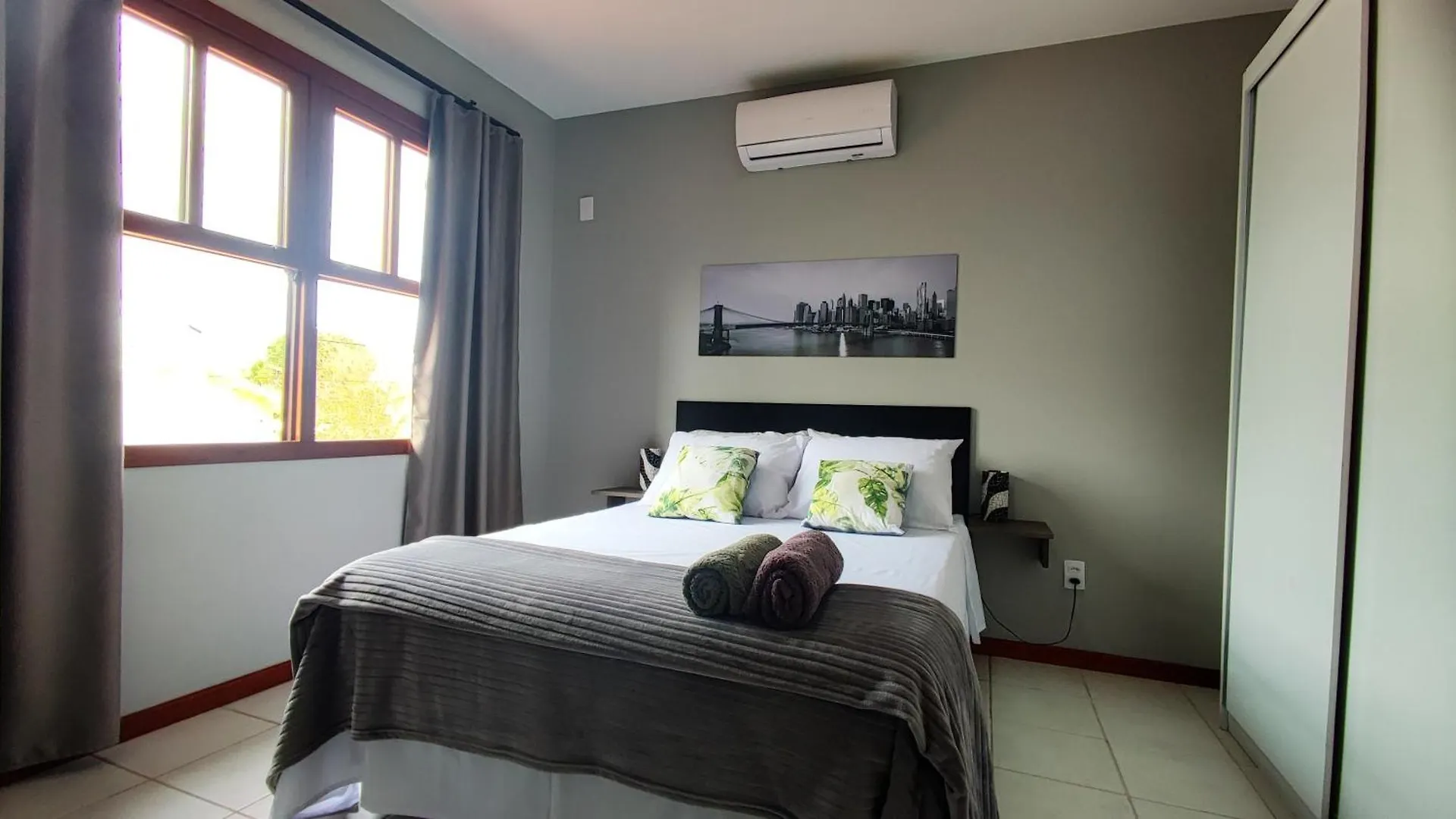 Casa De Praia Com Piscina Na Praia Da Daniela Em Florianópolis 度假居