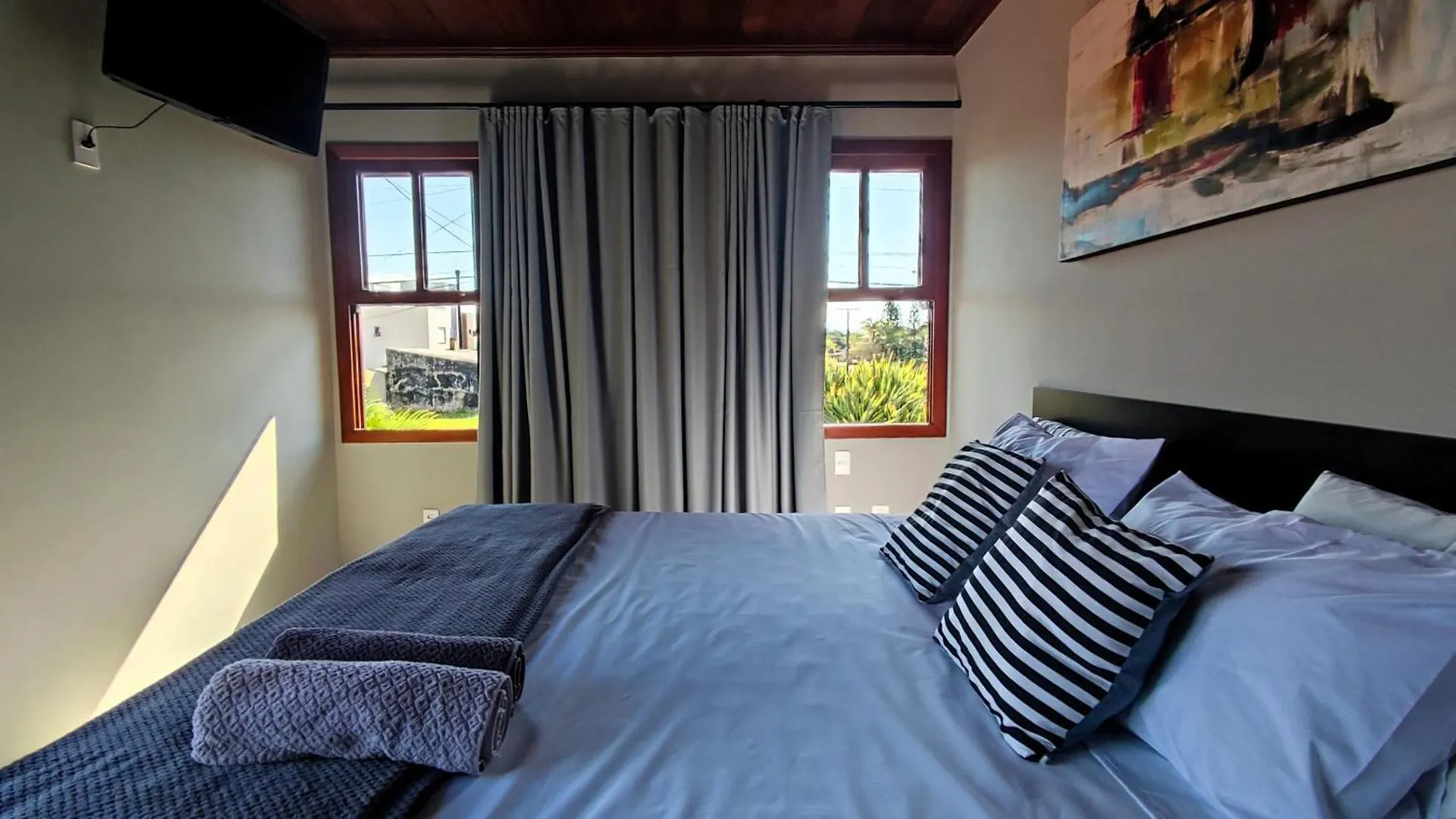 Casa De Praia Com Piscina Na Praia Da Daniela Em Florianópolis Hébergement de vacances